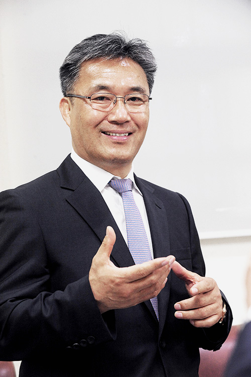 대표이사 사진